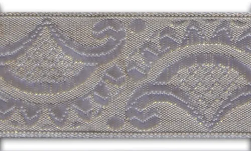 1 1/4" Metallic Pale Gold & White Scrolled Fans Woven Ribbon
