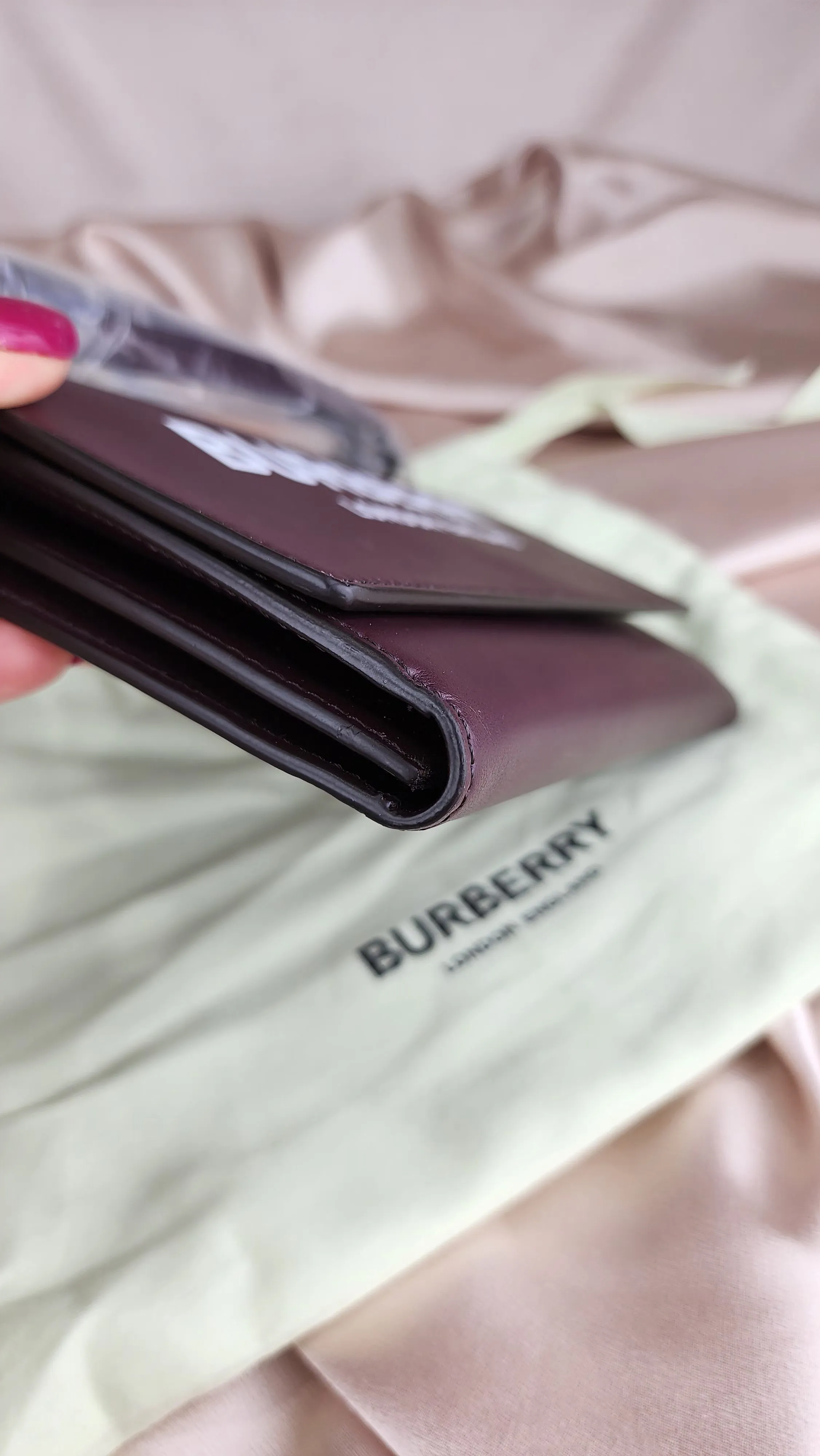 Burberry Mahogany Red Leather Hazelmere Wallet On Strap Bag